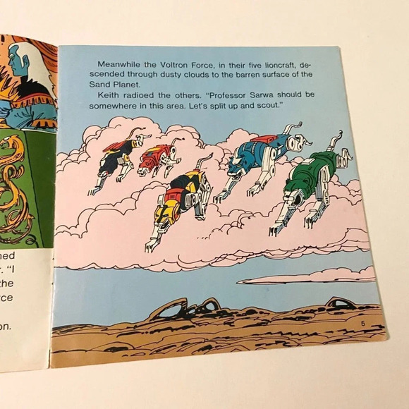 Vtg 1985 Voltron The  Attack of the Sand Monster Read Along Book Only No Tape - Picture 12 of 16